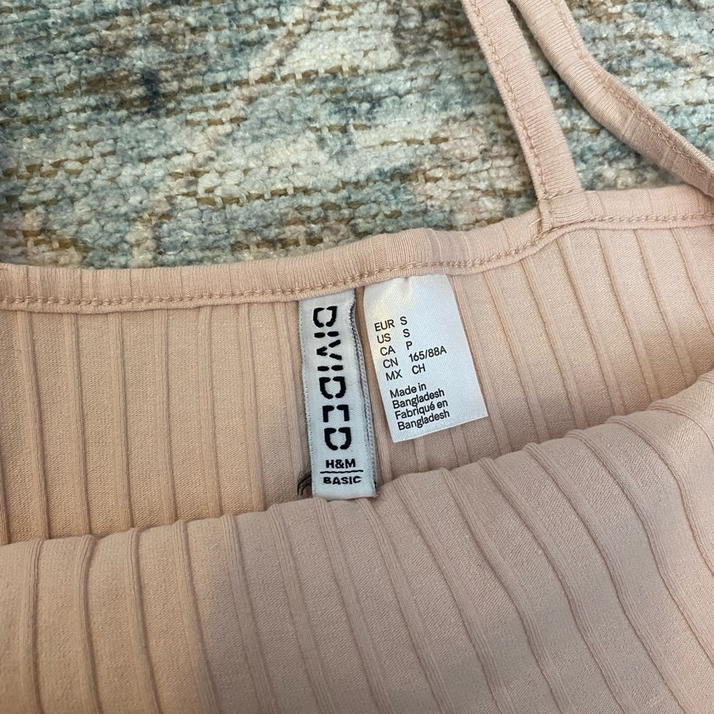 H&M Cropped Ribbed Light Pink Tank Top - Picture 3 of 4